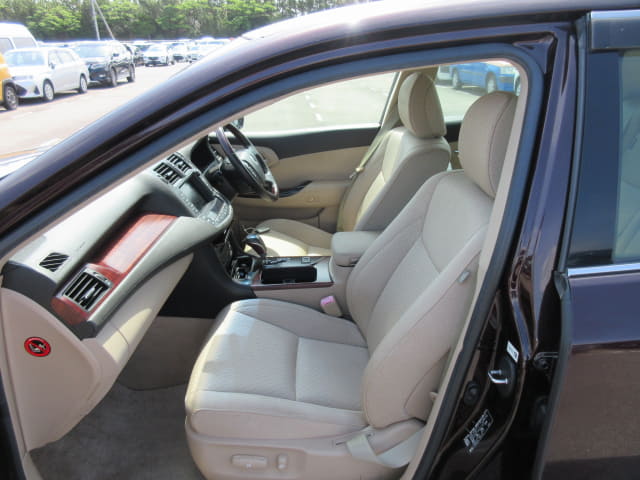 TOYOTA Crown thumbnail 26