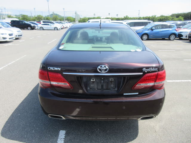TOYOTA Crown thumbnail 4