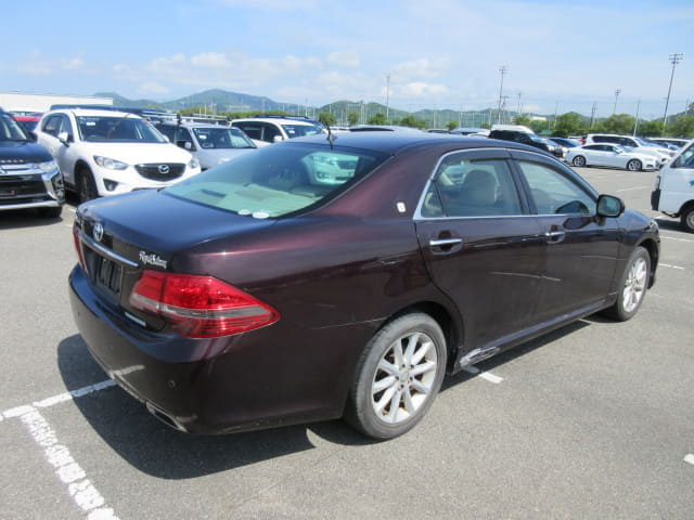 TOYOTA Crown thumbnail 5