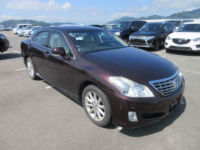 TOYOTA Crown thumbnail 7