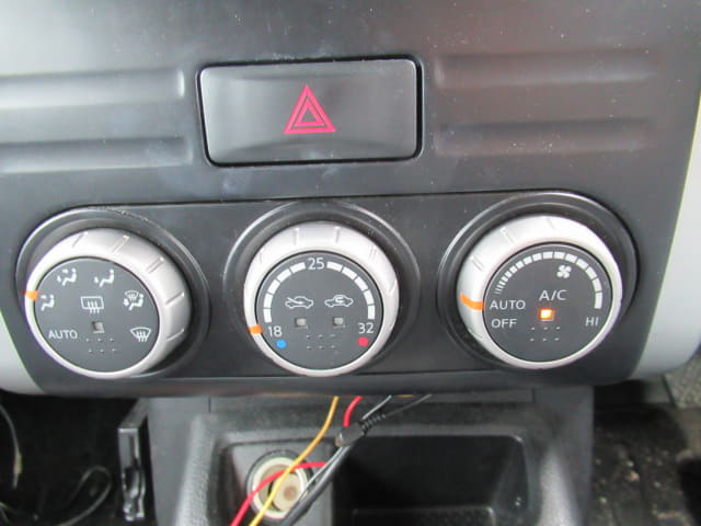 NISSAN X-Trail thumbnail 43