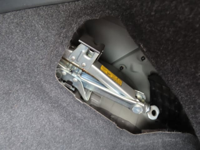 TOYOTA Auris thumbnail 30