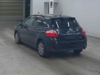 2011 TOYOTA Auris