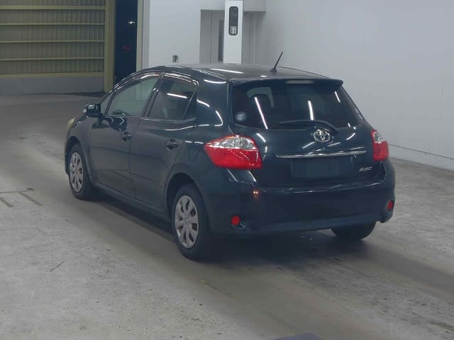 TOYOTA Auris thumbnail 5
