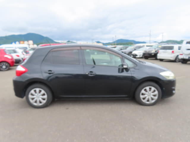 TOYOTA Auris thumbnail 6