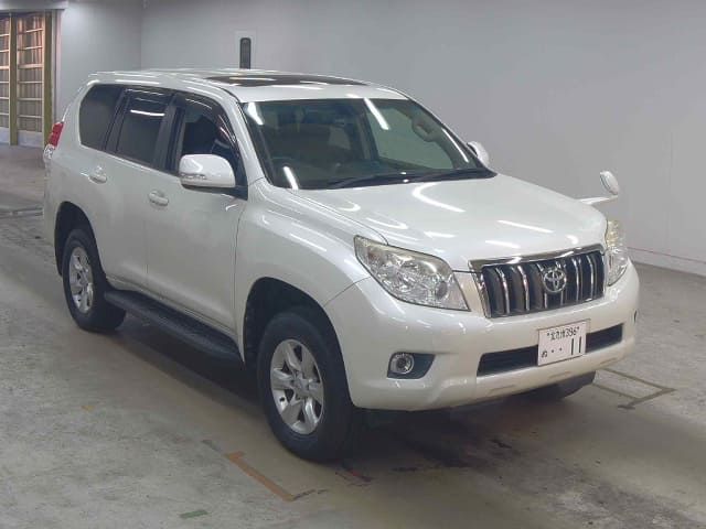 TOYOTA Land Cruiser Prado thumbnail 4