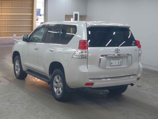 TOYOTA Land Cruiser Prado thumbnail 5
