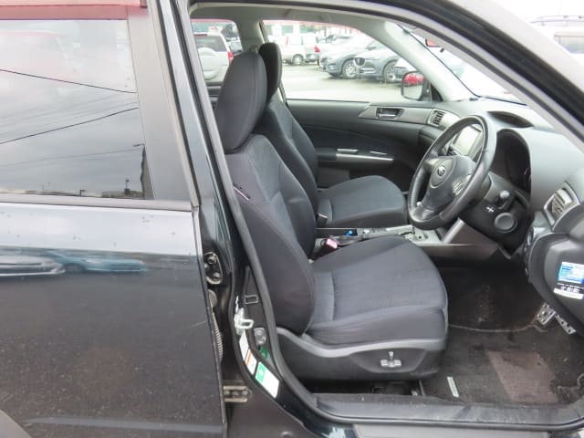 SUBARU Forester thumbnail 25