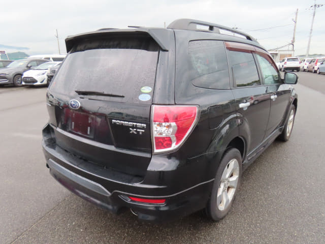 SUBARU Forester thumbnail 5