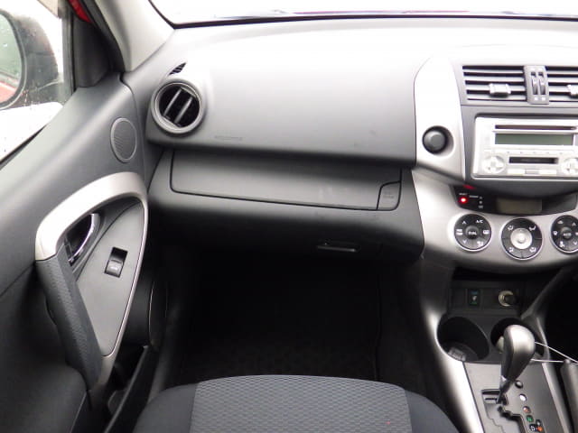 TOYOTA RAV4 thumbnail 33