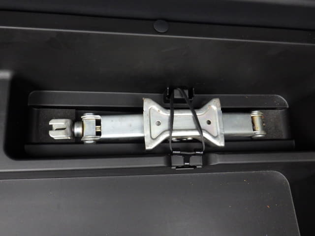 TOYOTA RAV4 thumbnail 30