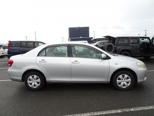 TOYOTA Corolla Axio thumbnail 6