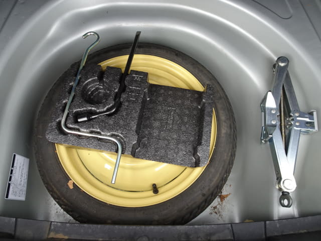 TOYOTA Corolla Axio thumbnail 29