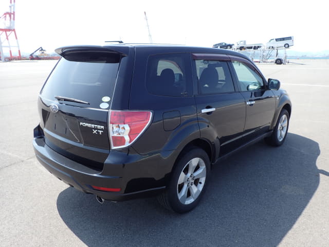 SUBARU Forester thumbnail 5