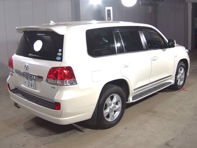 TOYOTA Land Cruiser thumbnail 2