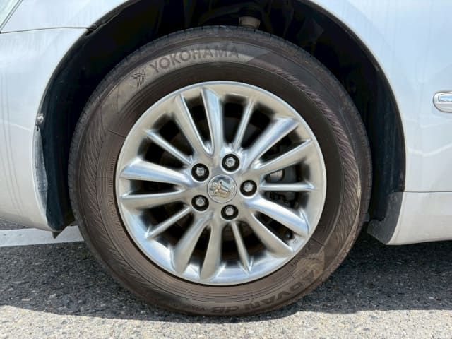 TOYOTA Crown thumbnail 9