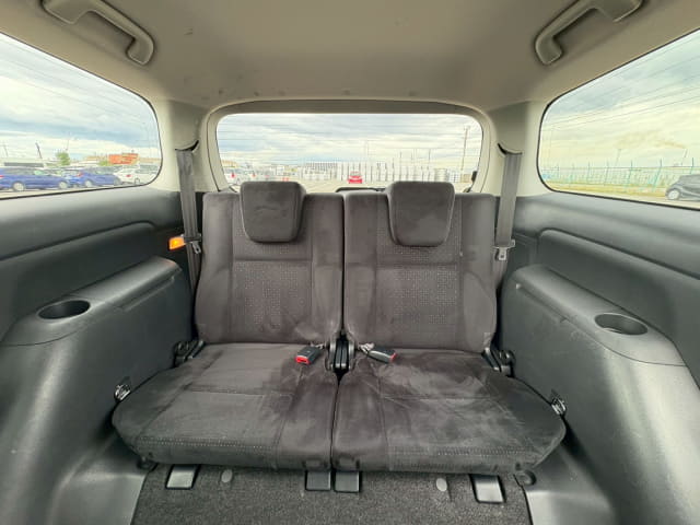 TOYOTA Wish thumbnail 28