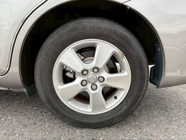 TOYOTA Wish thumbnail 10
