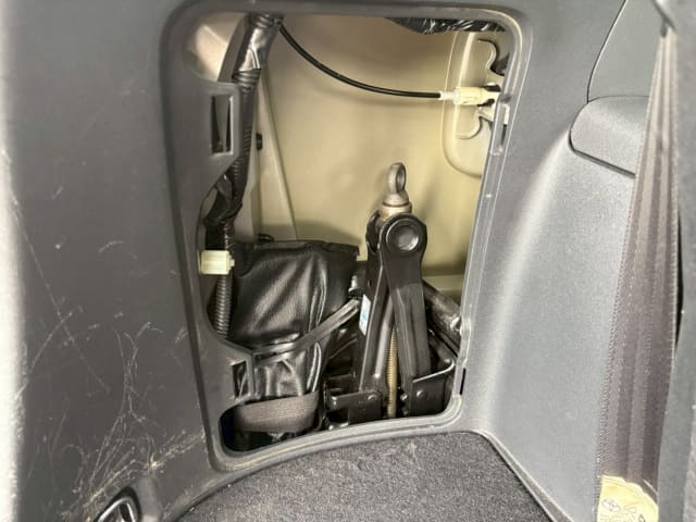 TOYOTA Wish thumbnail 31