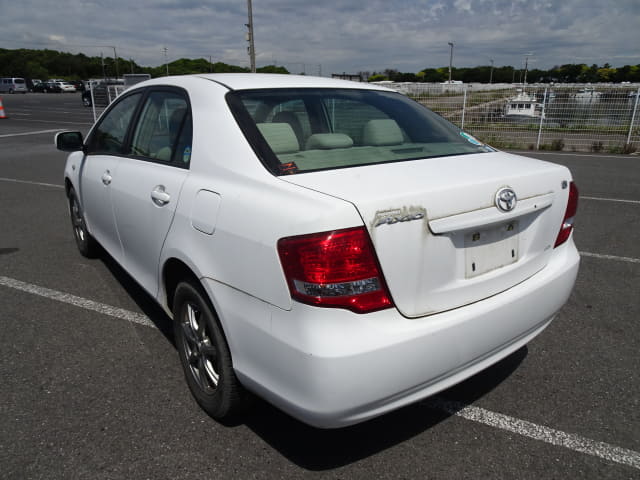 TOYOTA Corolla Axio thumbnail 3