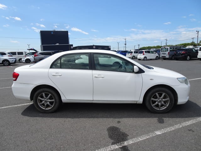 TOYOTA Corolla Axio thumbnail 6