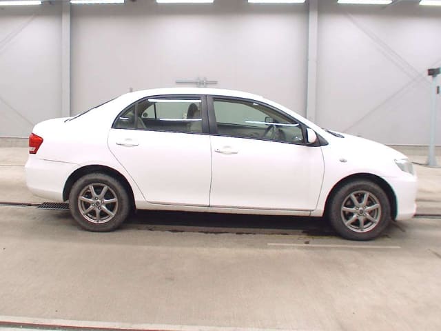 TOYOTA Corolla Axio thumbnail 5