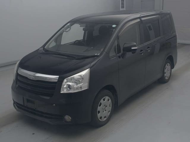 TOYOTA Noah thumbnail 47