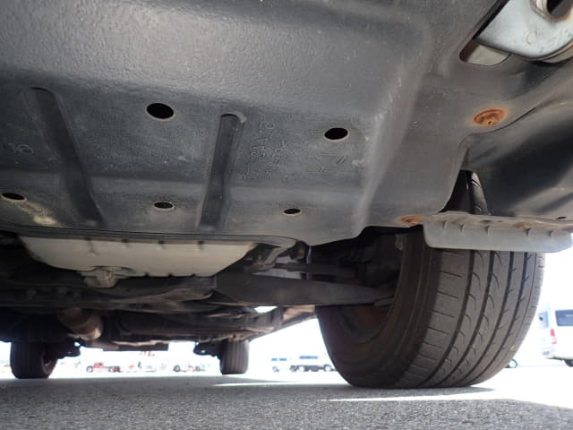 TOYOTA Noah thumbnail 14