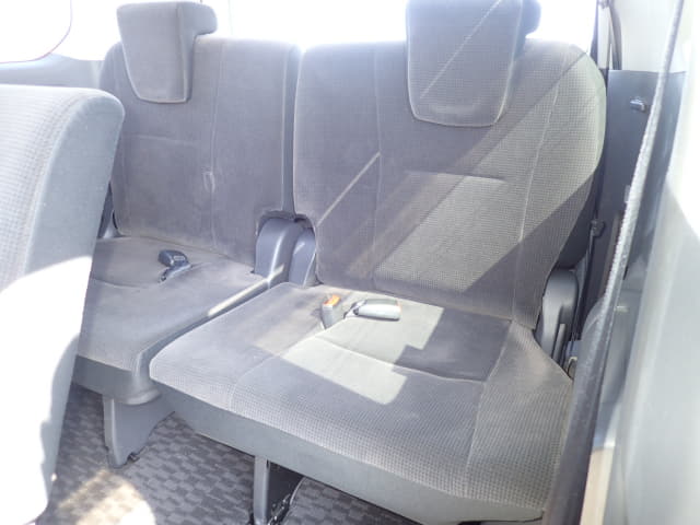 TOYOTA Noah thumbnail 28