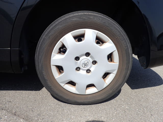 TOYOTA Noah thumbnail 10