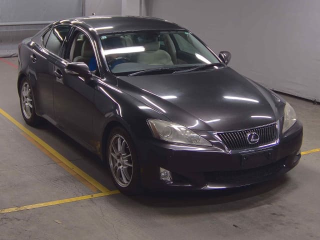 LEXUS IS thumbnail 5