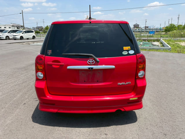 TOYOTA Raum thumbnail 4