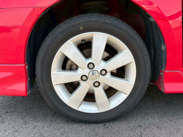 TOYOTA Raum thumbnail 9