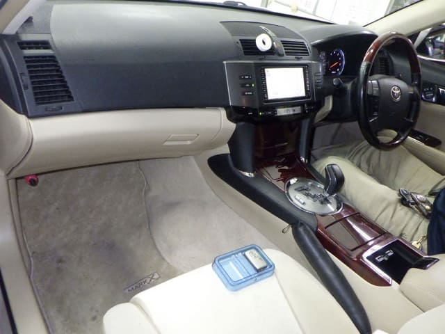 TOYOTA Mark X thumbnail 3