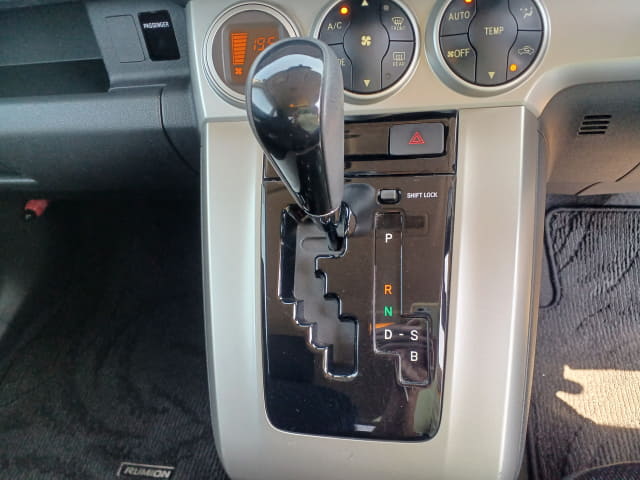 TOYOTA Corolla Rumion thumbnail 39