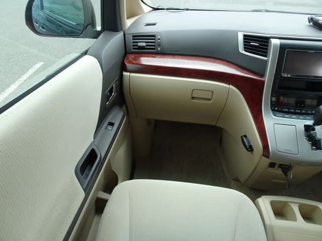 TOYOTA Alphard thumbnail 34