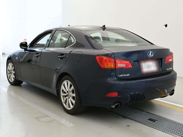 LEXUS IS thumbnail 7