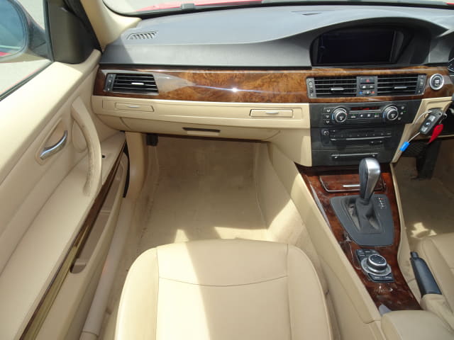 BMW 3 Series thumbnail 30