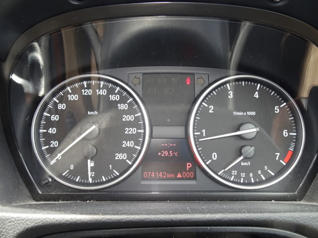 BMW 3 Series thumbnail 31