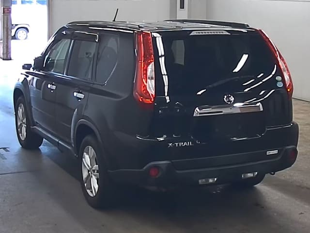 NISSAN X-Trail thumbnail 5