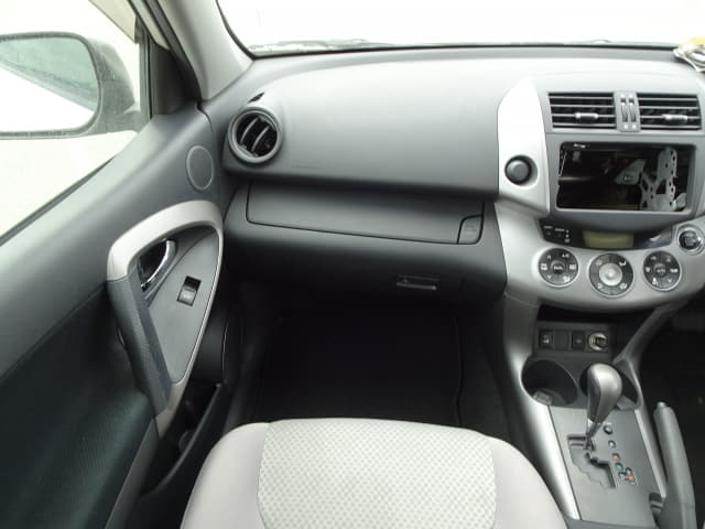 TOYOTA RAV4 thumbnail 33
