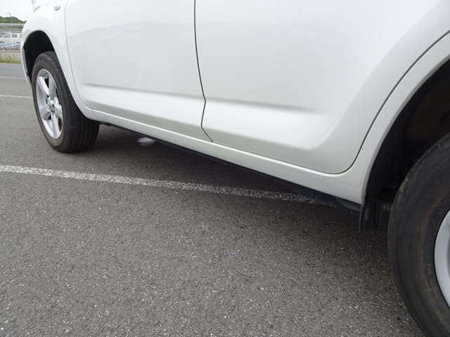 TOYOTA RAV4 thumbnail 19