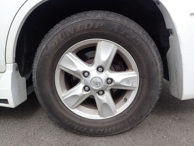 TOYOTA Land Cruiser thumbnail 10