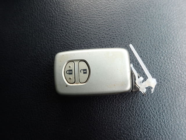 TOYOTA Land Cruiser thumbnail 38
