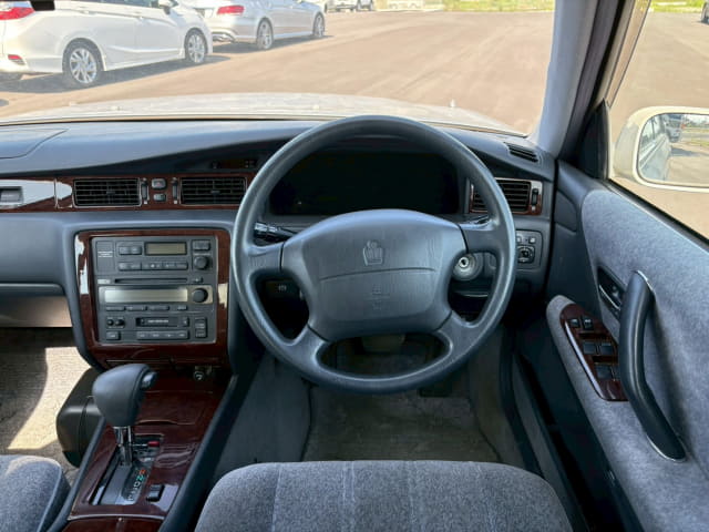 TOYOTA Crown thumbnail 32