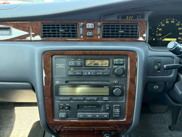 TOYOTA Crown thumbnail 38