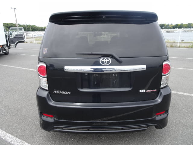 TOYOTA Corolla Rumion thumbnail 4