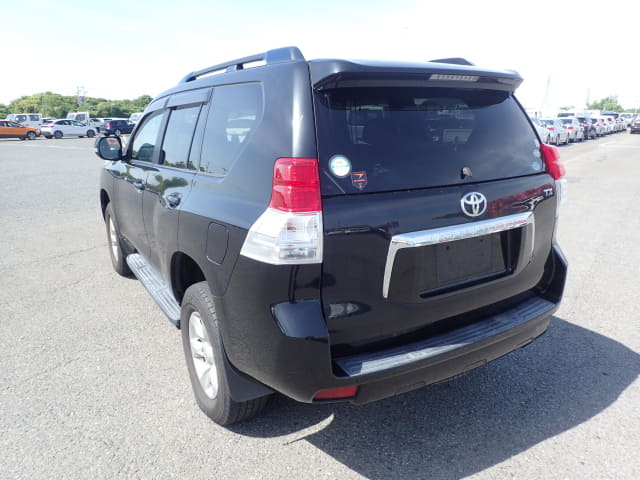 TOYOTA Land Cruiser Prado thumbnail 3