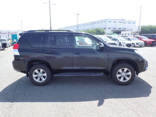 TOYOTA Land Cruiser Prado thumbnail 6