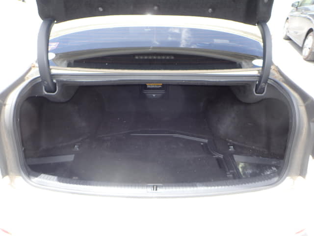 LEXUS IS thumbnail 28